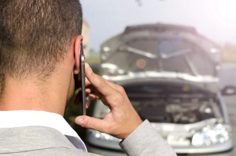 Como funciona o processo de indenização em caso de sinistro em um seguro de auto?